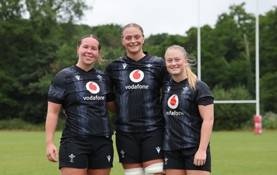 150725 - Wales Women Rugby training - Katherine Baverstock, Tilly Vucaj and Seren Lockwood during a training session ahead of their two match tour against Australia