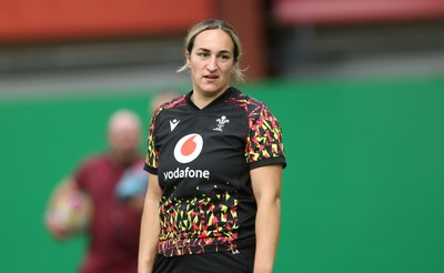 150825 - Wales Women Rugby Training - Courtney Keight during their final training session at their Vale headquarters before heading to Manchester for the start of the Women’s Rugby World Cup