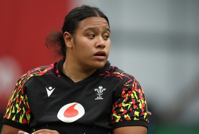 150825 - Wales Women Rugby Training - Sisilia Tuipulotu during their final training session at their Vale headquarters before heading to Manchester for the start of the Women’s Rugby World Cup