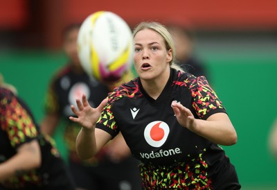 150825 - Wales Women Rugby Training - Kelsey Jones during their final training session at their Vale headquarters before heading to Manchester for the start of the Women’s Rugby World Cup