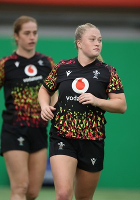 150825 - Wales Women Rugby Training - Seren Lockwood during their final training session at their Vale headquarters before heading to Manchester for the start of the Women’s Rugby World Cup