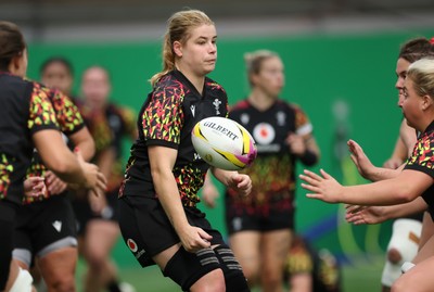 150825 - Wales Women Rugby Training - Bethan Lewis during their final training session at their Vale headquarters before heading to Manchester for the start of the Women’s Rugby World Cup