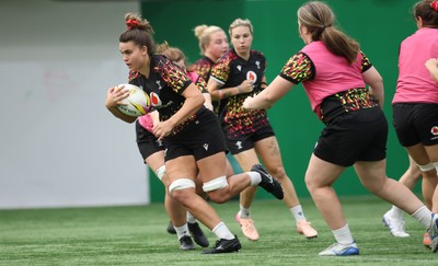150825 - Wales Women Rugby Training - Bryonie King during their final training session at their Vale headquarters before heading to Manchester for the start of the Women’s Rugby World Cup