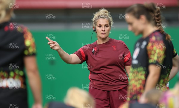 150825 - Wales Women Rugby Training - Cat Nicolas-McLaughlin, Wales Women coach, during the final training session at their Vale headquarters before heading to Manchester for the start of the Women’s Rugby World Cup