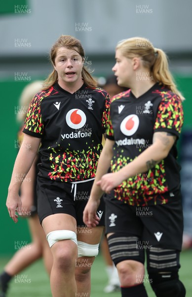 150825 - Wales Women Rugby Training - Kate Williams and Bethan Lewis during their final training session at their Vale headquarters before heading to Manchester for the start of the Women’s Rugby World Cup