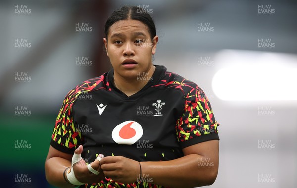 150825 - Wales Women Rugby Training - Sisilia Tuipulotu during their final training session at their Vale headquarters before heading to Manchester for the start of the Women’s Rugby World Cup