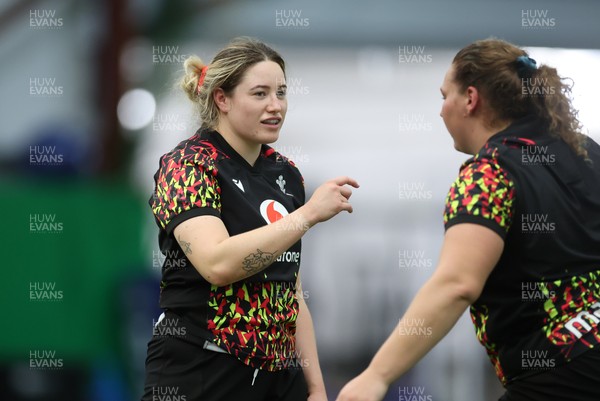 150825 - Wales Women Rugby Training - Gwen Crabb during their final training session at their Vale headquarters before heading to Manchester for the start of the Women’s Rugby World Cup