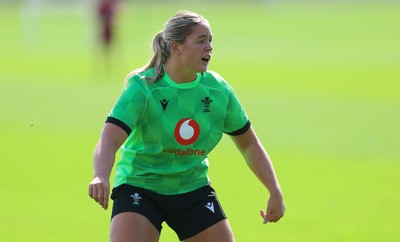 150926 Wales Women Rugby Training Session - Freya Bell during a training session ahead of the WXV match against South Africa 