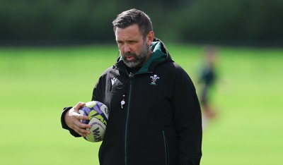 150926 Wales Women Rugby Training Session - Steve Salvin, Forwards Coach during a training session ahead of the WXV match against South Africa 