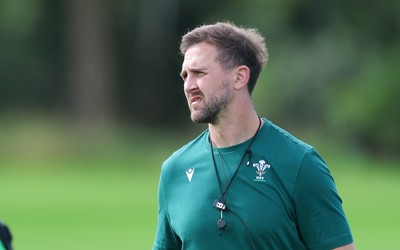 150926 Wales Women Rugby Training Session - Ashley Beck, Attack Coach during a training session ahead of the WXV match against South Africa 