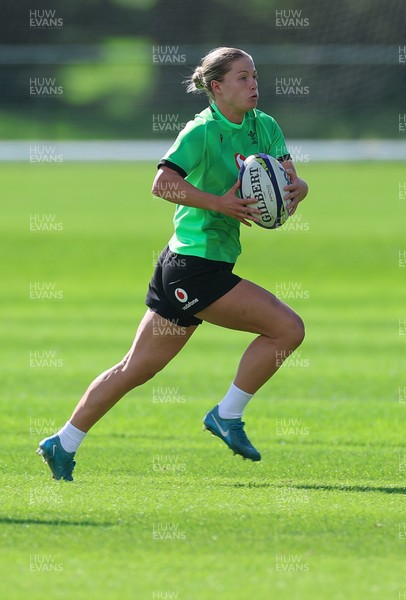 150926 Wales Women Rugby Training Session - Amy Williams during a training session ahead of the WXV match against South Africa 