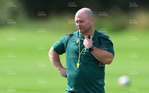 150926 Wales Women Rugby Training Session - Sean Lynn, Wales Head coach  during a training session ahead of the WXV match against South Africa 