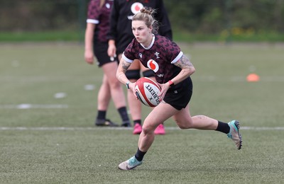 160424 - Wales Women Rugby Training - Keira Bevan during a training session ahead of Wales’ Guinness Women’s 6 Nations match against France