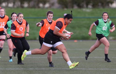 160424 - Wales Women Rugby Training - Sisilia Tuipulotu during a training session ahead of Wales’ Guinness Women’s 6 Nations match against France