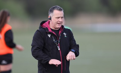 160424 - Wales Women Rugby Training - Shaun Connor, Wales Women attack coach, during a training session ahead of Wales’ Guinness Women’s 6 Nations match against France