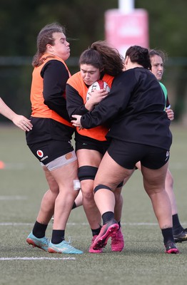 160424 - Wales Women Rugby Training - Gwennan Hopkins during a training session ahead of Wales’ Guinness Women’s 6 Nations match against France