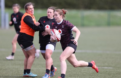 160424 - Wales Women Rugby Training -  Lisa Neumann during a training session ahead of Wales’ Guinness Women’s 6 Nations match against France