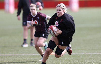 160424 - Wales Women Rugby Training -  Alex Callender during a training session ahead of Wales’ Guinness Women’s 6 Nations match against France