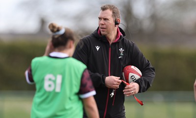 160424 - Wales Women Rugby Training -  Ioan Cunningham, Wales Women head coach, during a training session ahead of Wales’ Guinness Women’s 6 Nations match against France