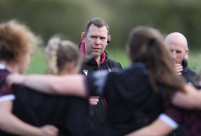 160424 - Wales Women Rugby Training -  Ioan Cunningham, Wales Women head coach, during a training session ahead of Wales’ Guinness Women’s 6 Nations match against France