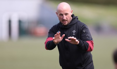 160424 - Wales Women Rugby Training -  Mike Hill, Wales Women forwards coach, during a training session ahead of Wales’ Guinness Women’s 6 Nations match against France