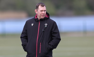 160424 - Wales Women Rugby Training -  Ioan Cunningham, Wales Women head coach, during a training session ahead of Wales’ Guinness Women’s 6 Nations match against France