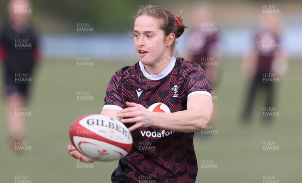 160424 - Wales Women Rugby Training - Lisa Neumann during a training session ahead of Wales’ Guinness Women’s 6 Nations match against France