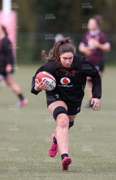 160424 - Wales Women Rugby Training - Gwennan Hopkins during a training session ahead of Wales’ Guinness Women’s 6 Nations match against France
