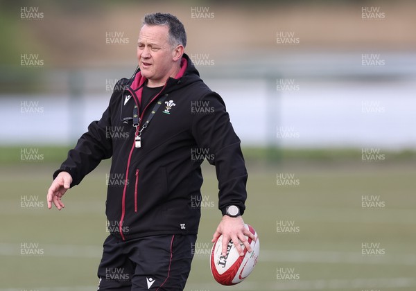 160424 - Wales Women Rugby Training - Shaun Connor, Wales Women attack coach, during a training session ahead of Wales’ Guinness Women’s 6 Nations match against France