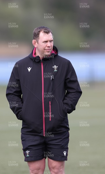 160424 - Wales Women Rugby Training -  Ioan Cunningham, Wales Women head coach, during a training session ahead of Wales’ Guinness Women’s 6 Nations match against France