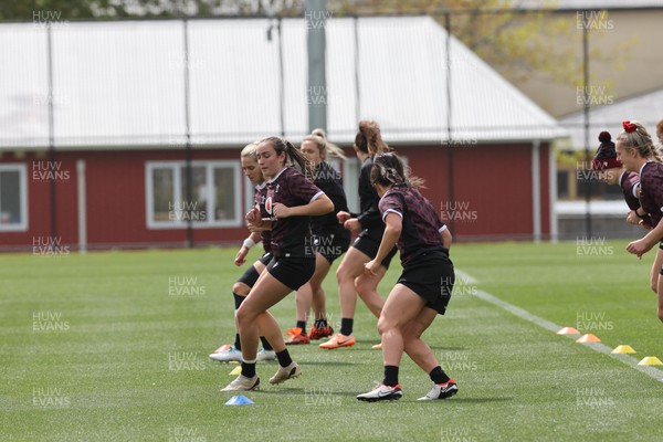 161023 - Wales Women Rugby Training Session - The Wales squad warm up during a training session at NZCIS ahead of their first WXV1 match against Canada in Wellington 