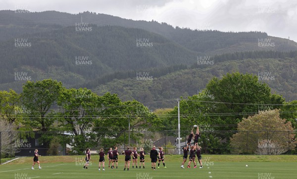 161023 - Wales Women Rugby Training Session - the Wales squad during a training session at NZCIS ahead of their first WXV1 match against Canada in Wellington 