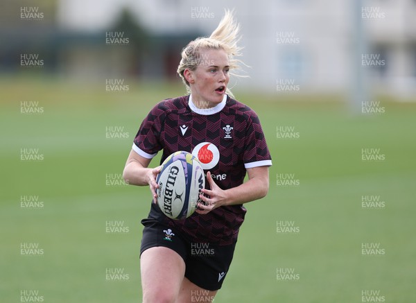 161023 - Wales Women Rugby Training Session - Meg Webb during a training session at NZCIS ahead of their first WXV1 match against Canada in Wellington 