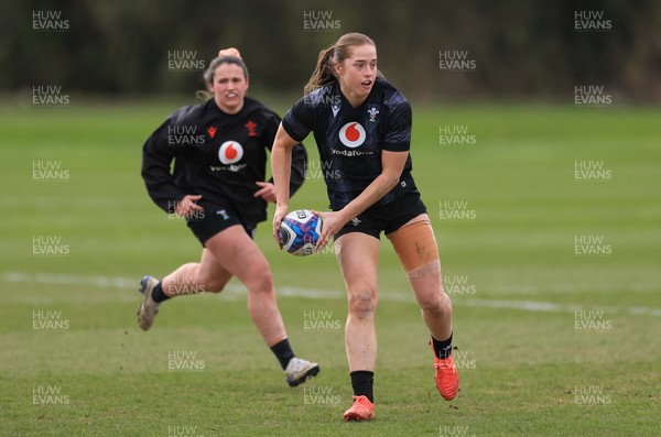 170325 Wales Women 6 Nations Rugby Training - Lisa Neumann during training ahead of the opening Women’s Six Nations match against Scotland