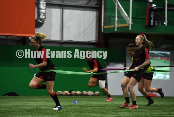 180122 - Wales Women Rugby Training - Elinor Snowsill and Hannah Jones during training