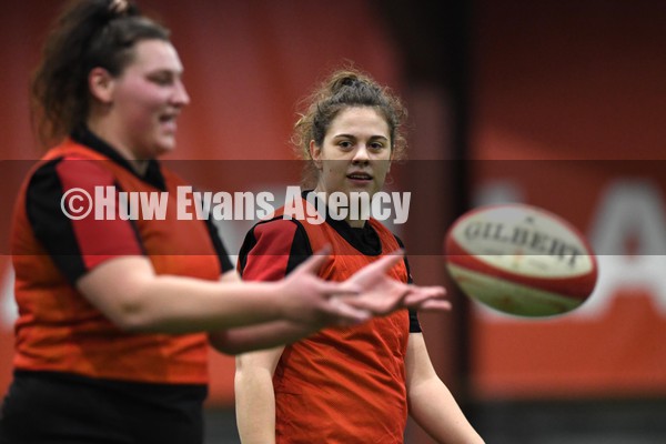 180122 - Wales Women Rugby Training - Gwenllian Pyrs and Natalia John during training