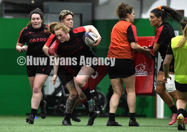 180122 - Wales Women Rugby Training - Abbie Fleming during training