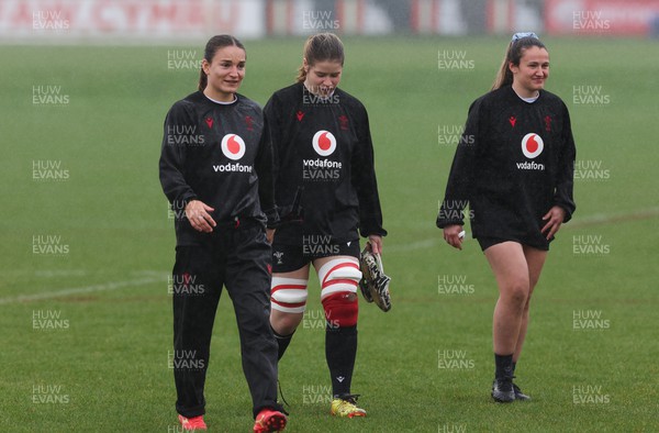 190324 - Wales Women Rugby Training - Jasmine Joyce, Bethan Lewis and Kayleigh Powell during training session ahead of the start of the Women’s 6 Nations