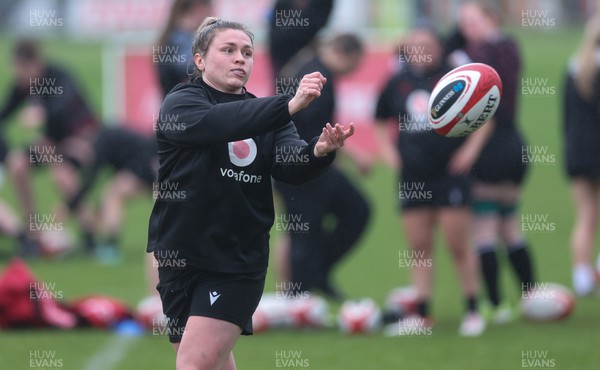 190324 - Wales Women Rugby Training - Hannah Bluck during training session ahead of the start of the Women’s 6 Nations