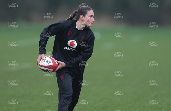 190324 - Wales Women Rugby Training - Jasmine Joyce during training session ahead of the start of the Women’s 6 Nations