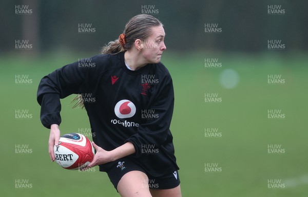 190324 - Wales Women Rugby Training - Hannah Jones during training session ahead of the start of the Women’s 6 Nations