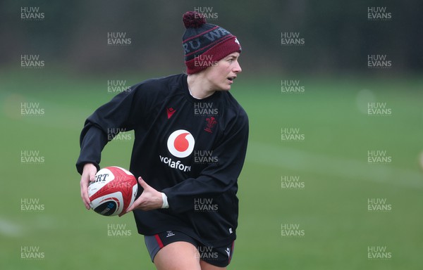 190324 - Wales Women Rugby Training - Kerin Lake during training session ahead of the start of the Women’s 6 Nations