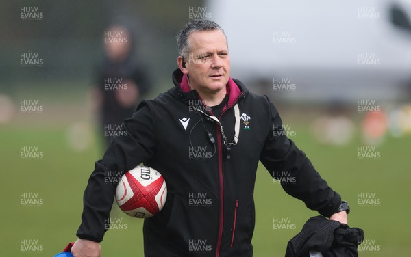 190324 - Wales Women Rugby Training - Shaun Connor, Wales Women attack coach, during training session ahead of the start of the Women’s 6 Nations