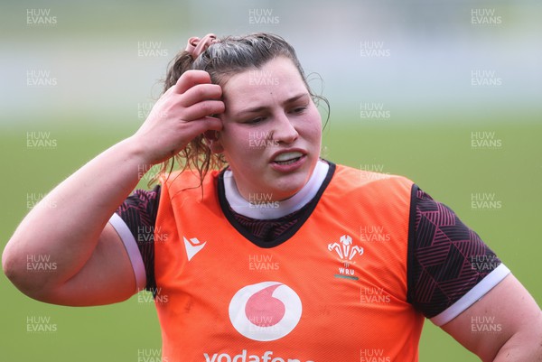 190324 - Wales Women Rugby Training - Gwenllian Pyrs during training session ahead of the start of the Women’s 6 Nations