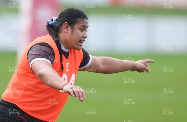 190324 - Wales Women Rugby Training - Sisilia Tuipulotu during training session ahead of the start of the Women’s 6 Nations