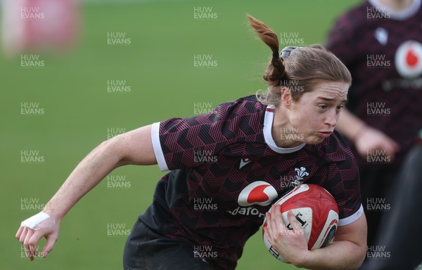 190324 - Wales Women Rugby Training - Lisa Neumann during training session ahead of the start of the Women’s 6 Nations