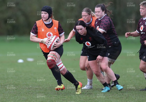 190324 - Wales Women Rugby Training - Bethan Lewis during training session ahead of the start of the Women’s 6 Nations