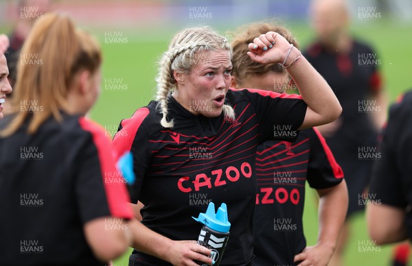 190922 - Wales Women World Cup Squad Training session - Kelsey Jones during a training session ahead of Wales’ departure for the Women’s Rugby World Cup