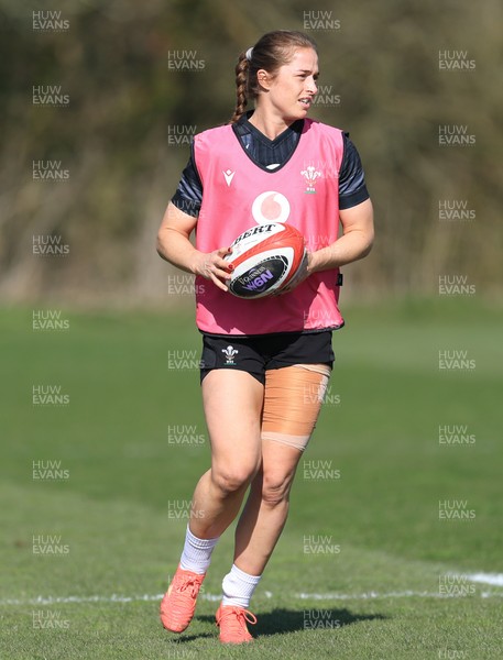 200325  Wales Women Rugby Training Session - Lisa Neumann during training session ahead of the opening match of the Women’s 6 Nations against Scotland