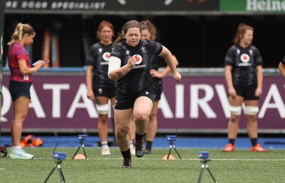 200625 - Wales Women Rugby Training Session -  Maisie Davies during a training session in the build up to the two tests against Australia and the Women’s Rugby World Cup
